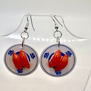 Sushi Plate Earrings - Asian Inspired - Food Earrings - Fish Earrings